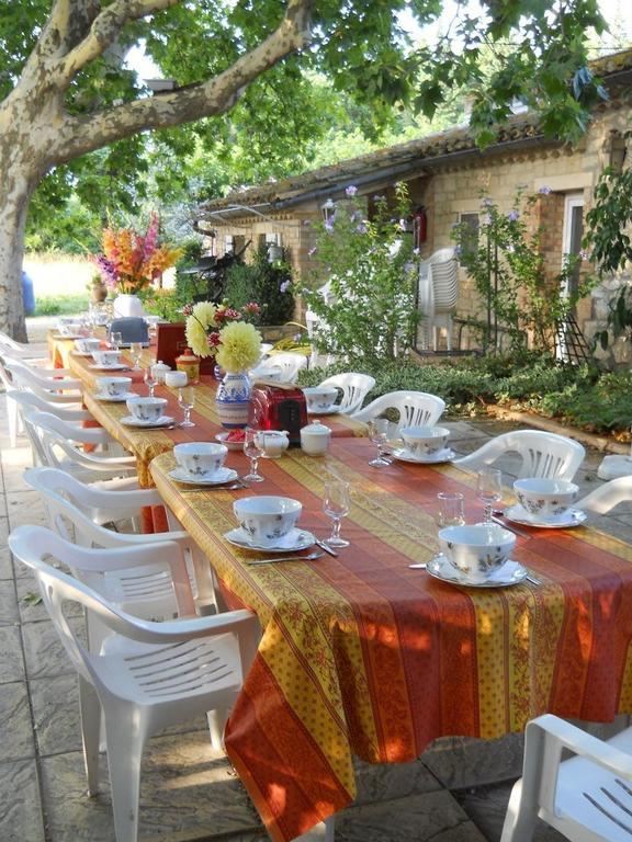 Châteauneuf-de-Gadagne Mas Des Vertes Rives B&B 외부 사진