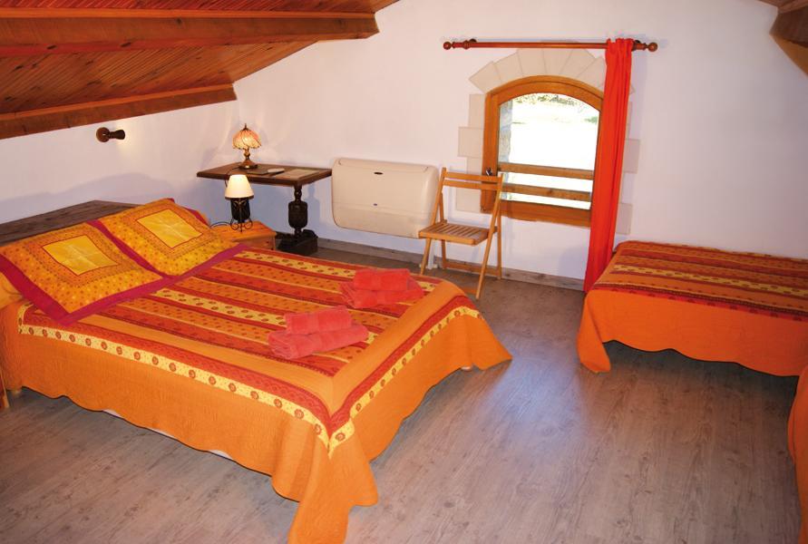 Châteauneuf-de-Gadagne Mas Des Vertes Rives B&B 외부 사진