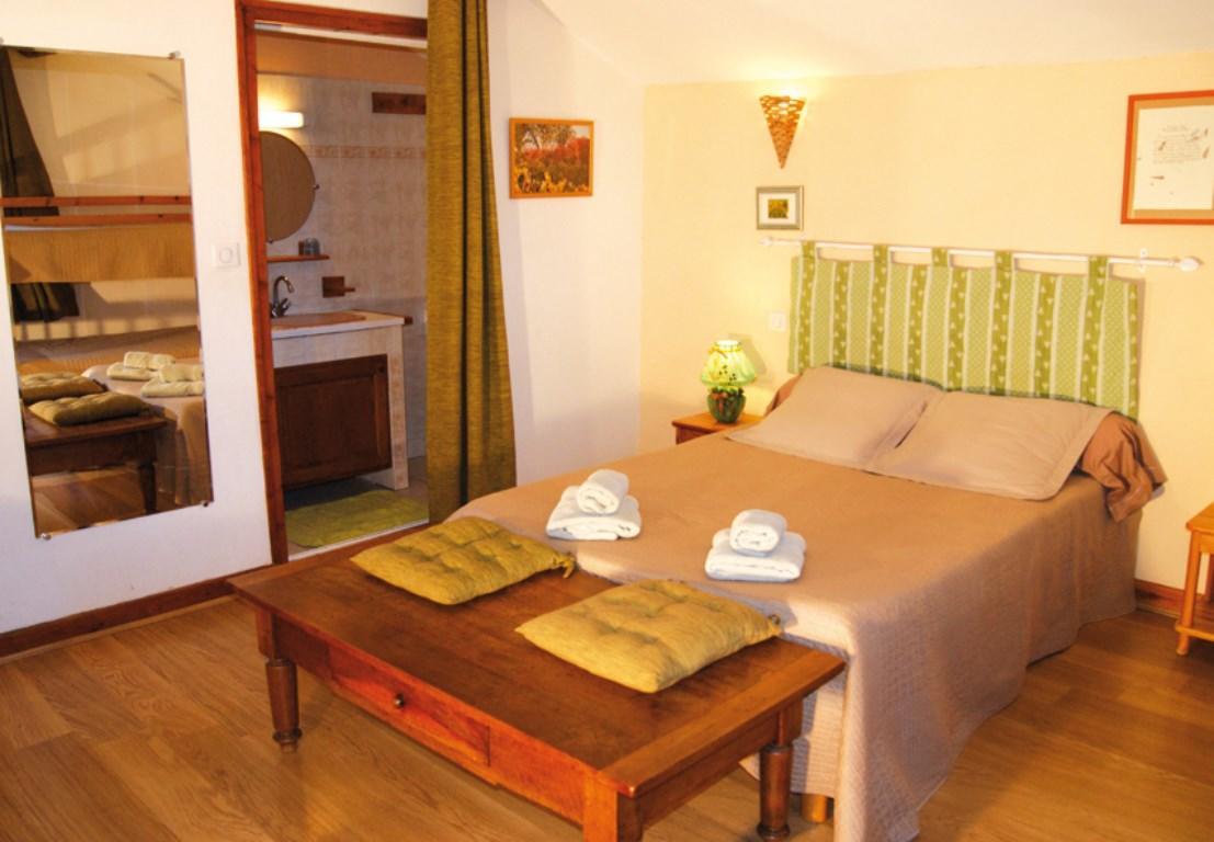Châteauneuf-de-Gadagne Mas Des Vertes Rives B&B 외부 사진